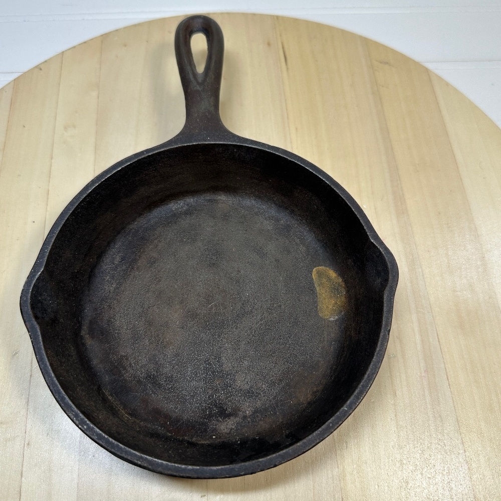 VTG  SK #3 CAST IRON SKILLET 6 1/2 INCH DIAMETER -MADE IN USA Sold AS IS